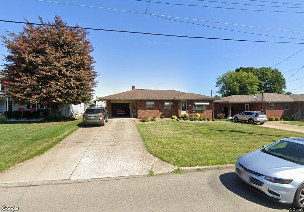 587 W Omar St, Struthers, OH 44471 - photo 1