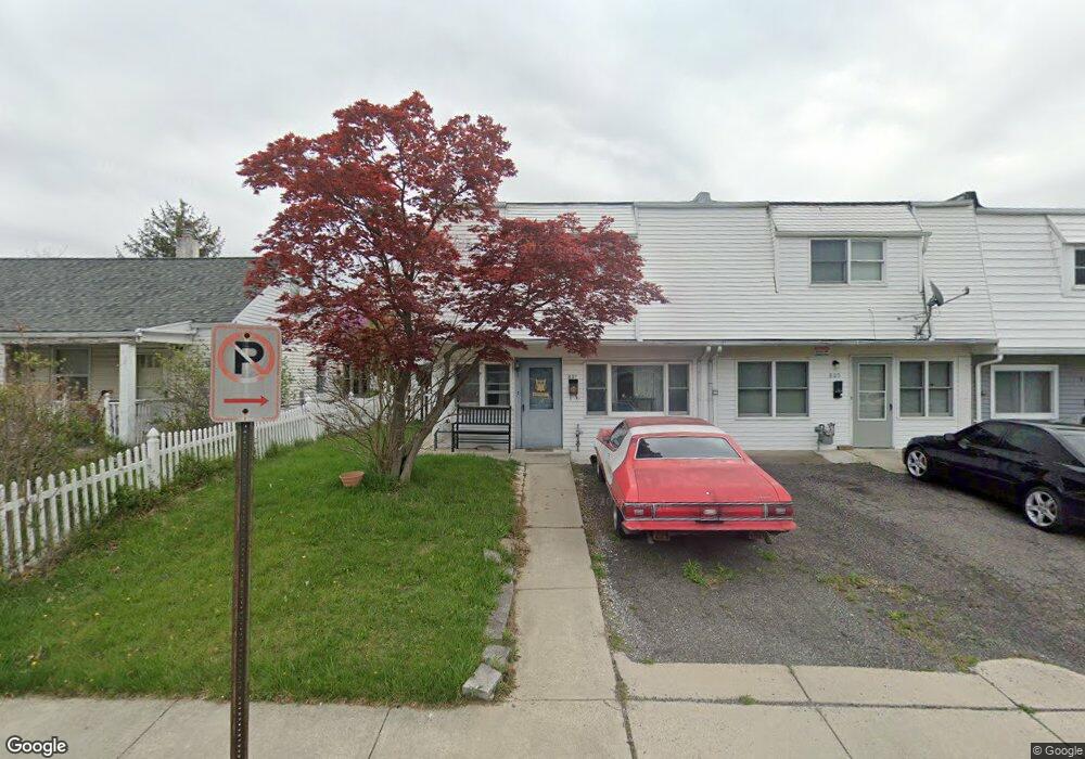 807 N Oswego St, Allentown, PA 18109 - photo 1