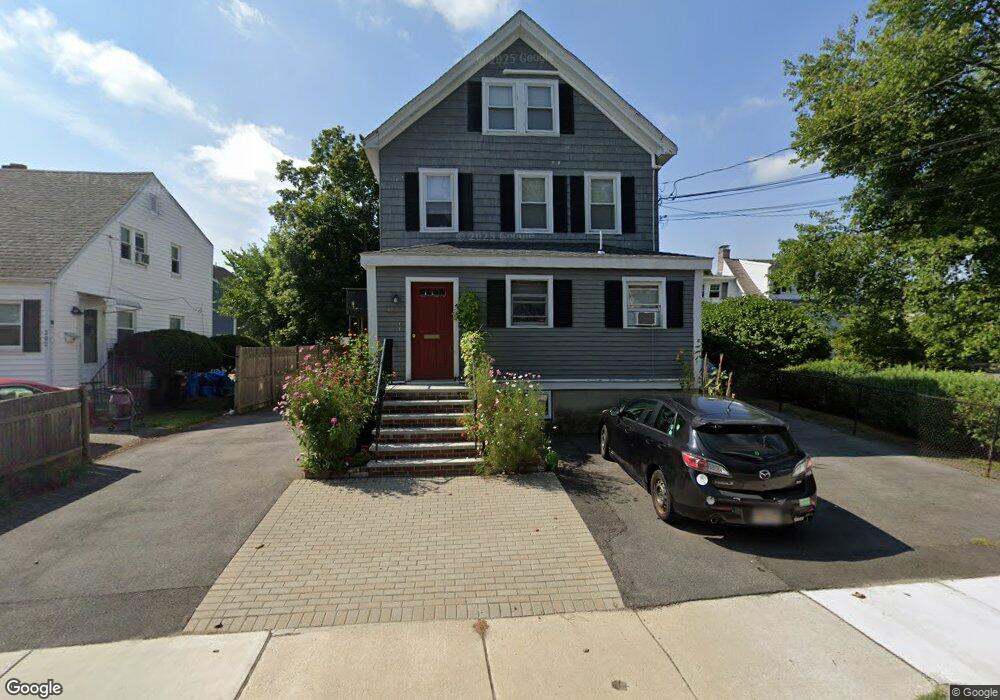 306 Lake St unit 306, Waltham, MA 02451 - photo 1