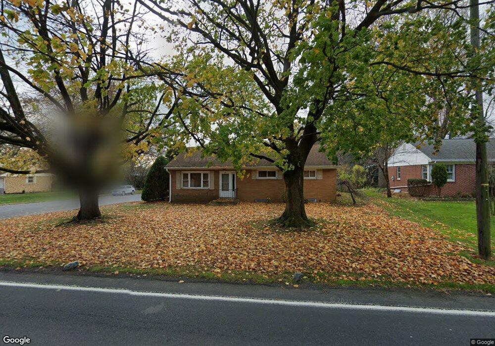 1069 S Forge Rd, Palmyra, PA 17078 - photo 1