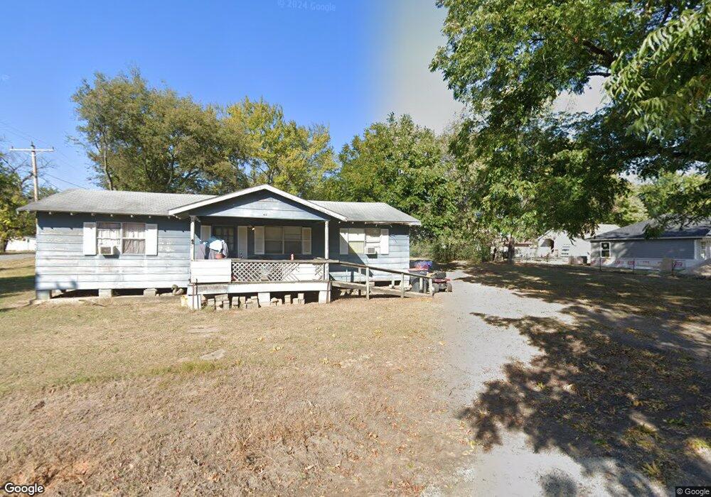 40 W 1st St, Mulberry, AR 72947 - photo 1