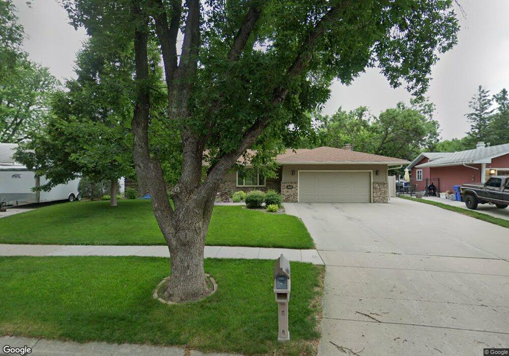 3232 Longfellow Rd N, Fargo, ND 58102 - photo 1