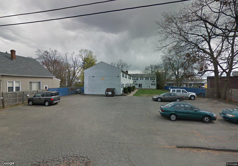 633 Center St unit C, Manchester, CT 06040 - photo 1