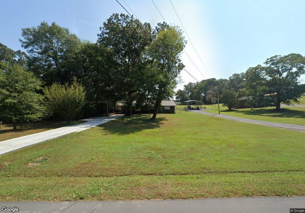 692 Plainview, Calhoun, GA 30701 - photo 1