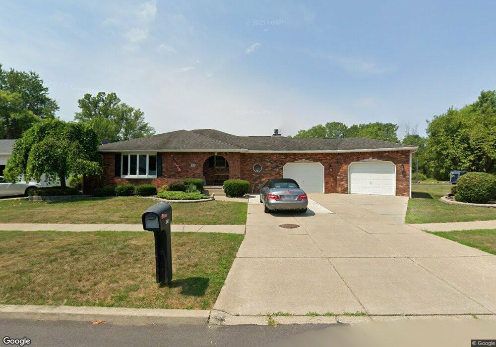 562 Homestead Dr, North Tonawanda, NY 14120 - photo 1