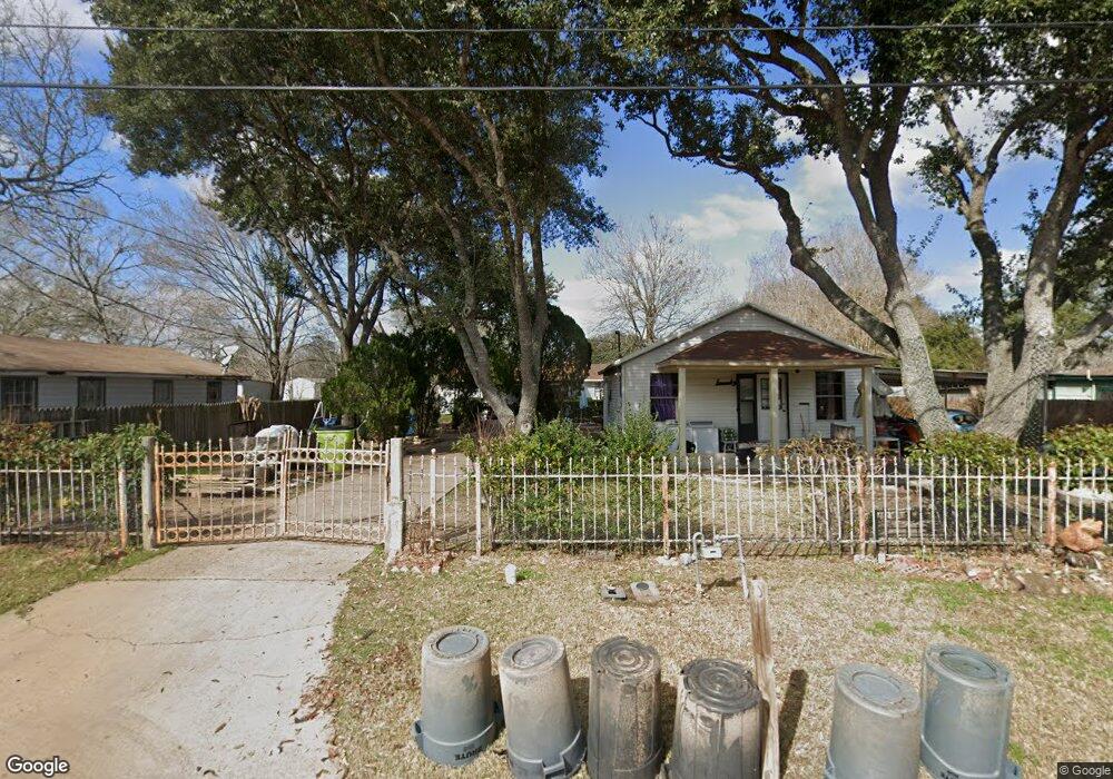 610 Jefferson St, Rosenberg, TX 77471 - photo 1