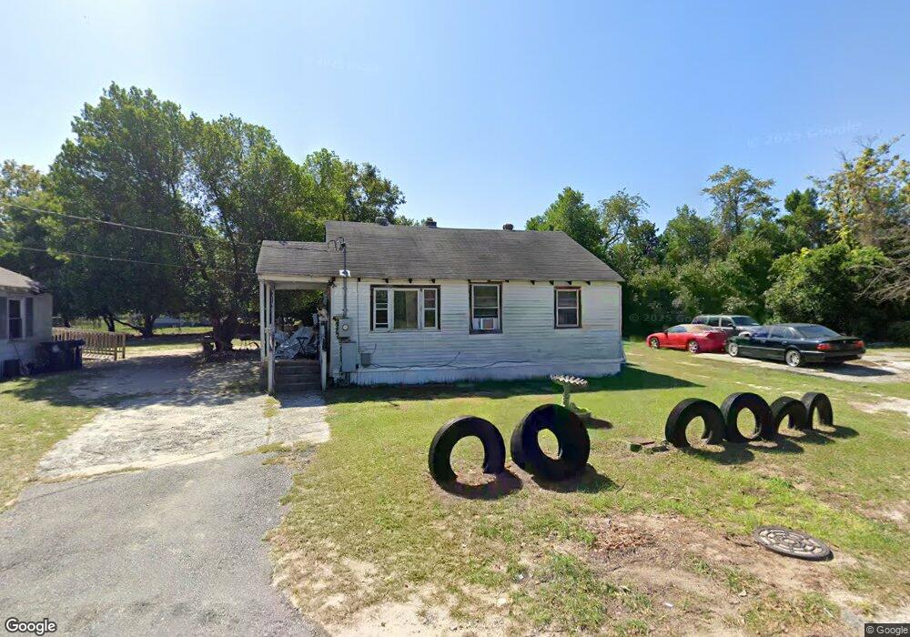 1527 Holmes St, West Columbia, SC 29169 - photo 1