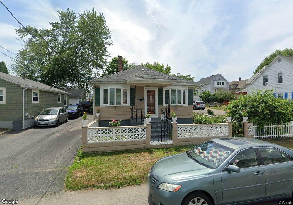 125 Columbine Ave, Pawtucket, RI 02861 - photo 1