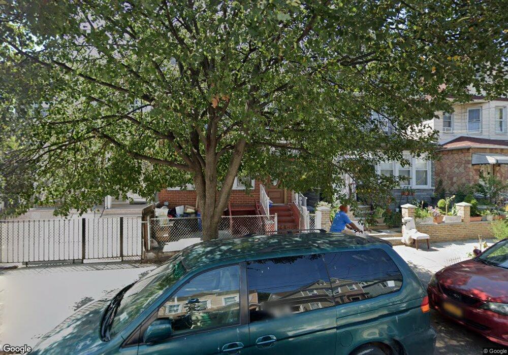 8770 109th St, Richmond Hill, NY 11418 - photo 1