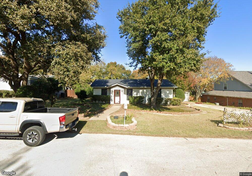 9021 Valleyview Dr, North Richland Hills, TX 76182 - photo 1