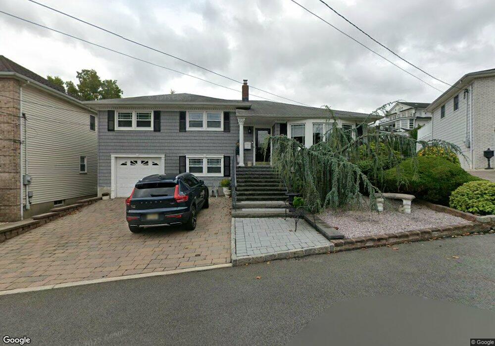 19 Regina Ct, Lyndhurst, NJ 07071 - photo 1