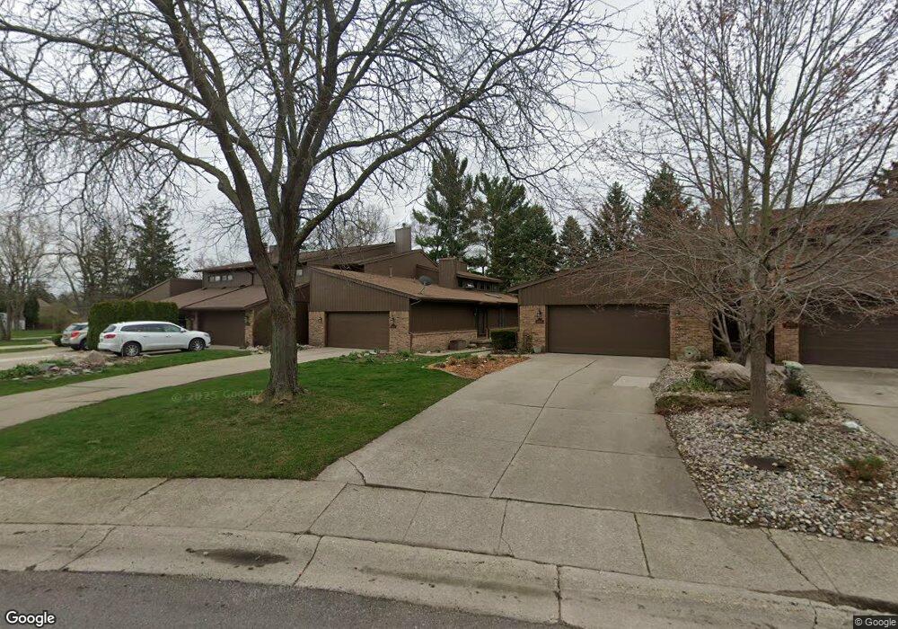 1454 Beaumont Ct, Flushing, MI 48433 - photo 1