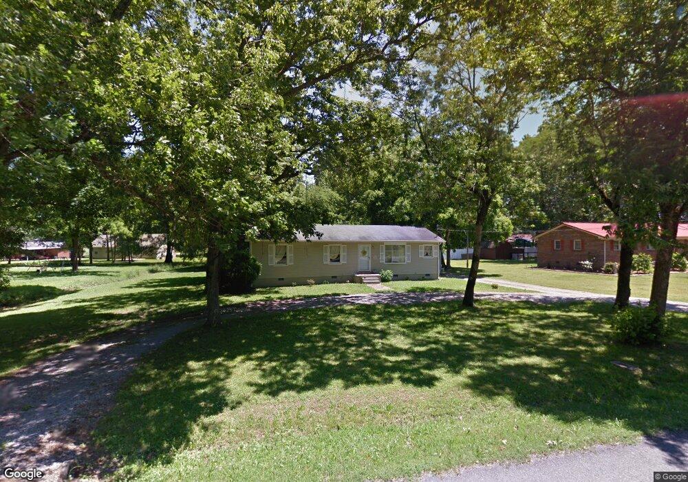 201 Tremont Dr, Shelbyville, TN 37160 - photo 1