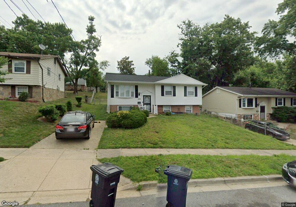 207 W Mill Ave, Capitol Heights, MD 20743 - photo 1