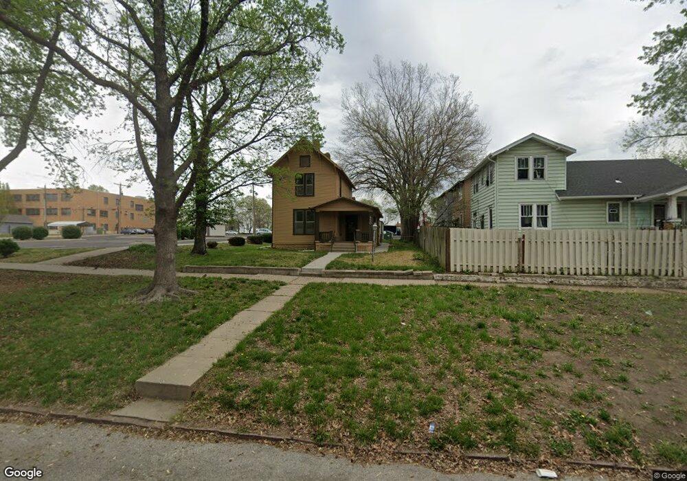 430 SW Tyler St, Topeka, KS 66603 - photo 1