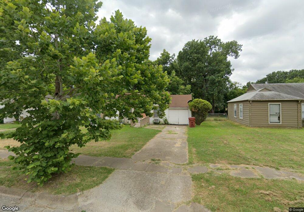 240 E Evans Ave, Bonham, TX 75418 - photo 1