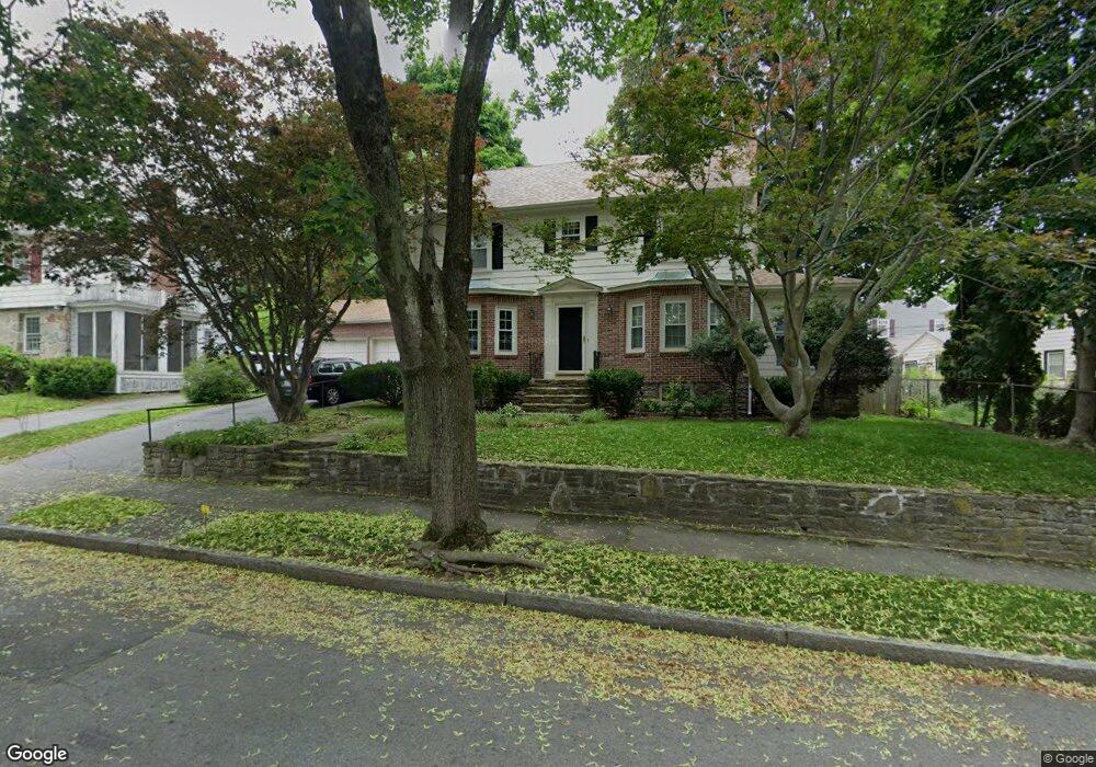 10 Wamsutta Ave, Worcester, MA 01602 - photo 1