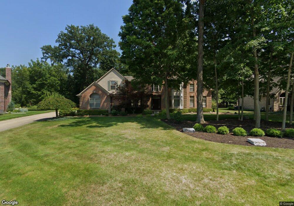 24364 Rivard Ct, Grosse Ile, MI 48138 - photo 1