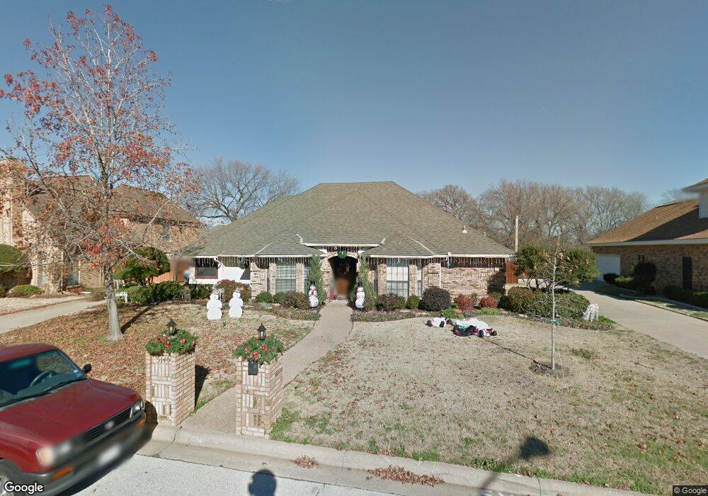 3140 Oakview Dr, Hurst, TX 76054 - photo 1