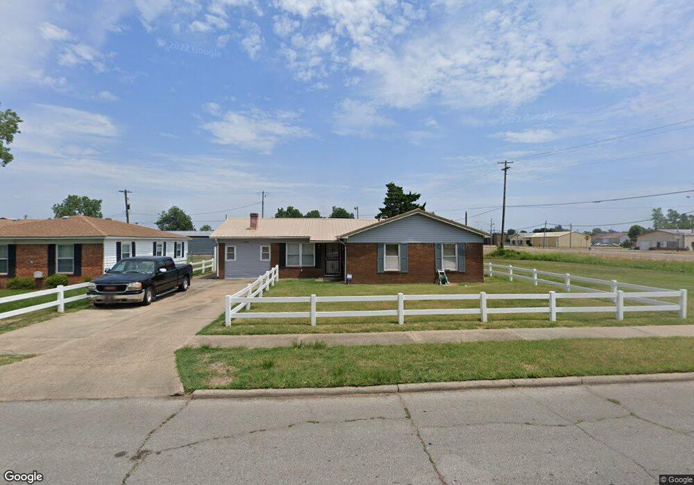 1304 N Lee Cir, Blytheville, AR 72315 - photo 1