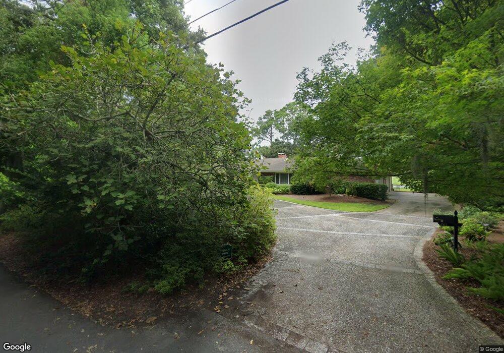 201 Butler Ave, Saint Simons Island, GA 31522 - photo 1