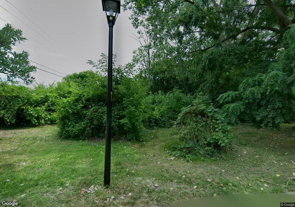 905 Deerfield Dr, North Tonawanda, NY 14120 - photo 1