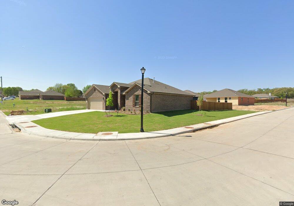 353 Clark Ave, Weatherford, TX 76085 - photo 1
