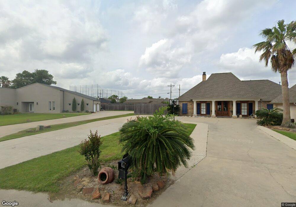 4939 W Westridge Pkwy W, Lake Charles, LA 70605 - photo 1