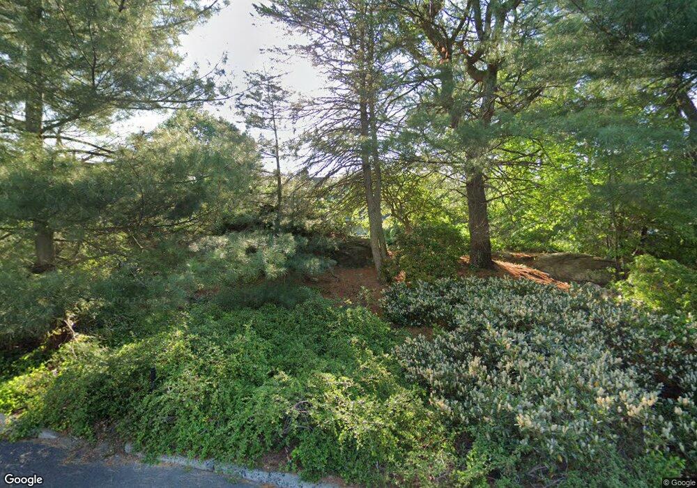 145 Canterbury Ln, Fairfield, CT 06825 - photo 1