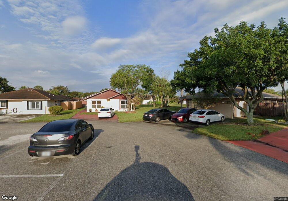 5293 Robbie Ct unit 5B, West Palm Beach, FL 33415 - photo 1