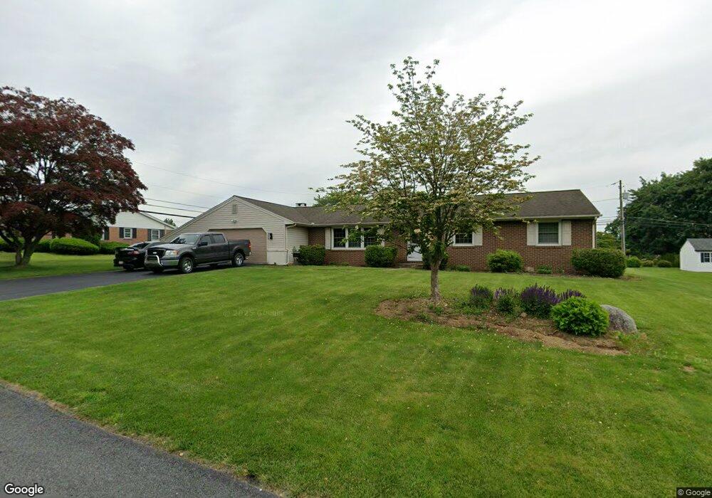 6734 Ivy Ln, Allentown, PA 18106 - photo 1