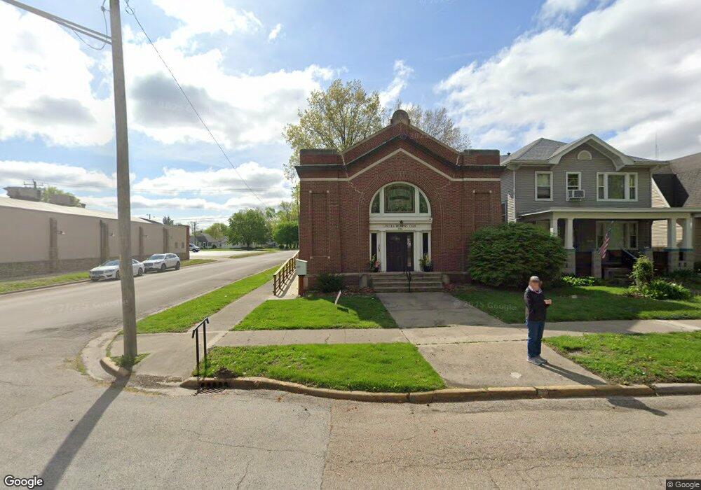 230 N Mclean St, Lincoln, IL 62656 - photo 1