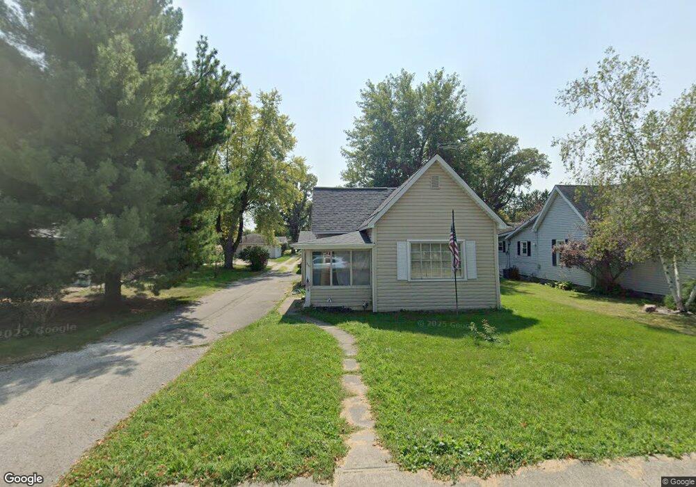 319 W Adams St, Tipton, IN 46072 - photo 1