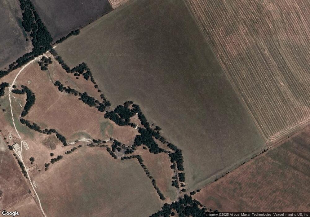 615 E Pecan Tree Rd, Waxahachie, TX 75165 - photo 1