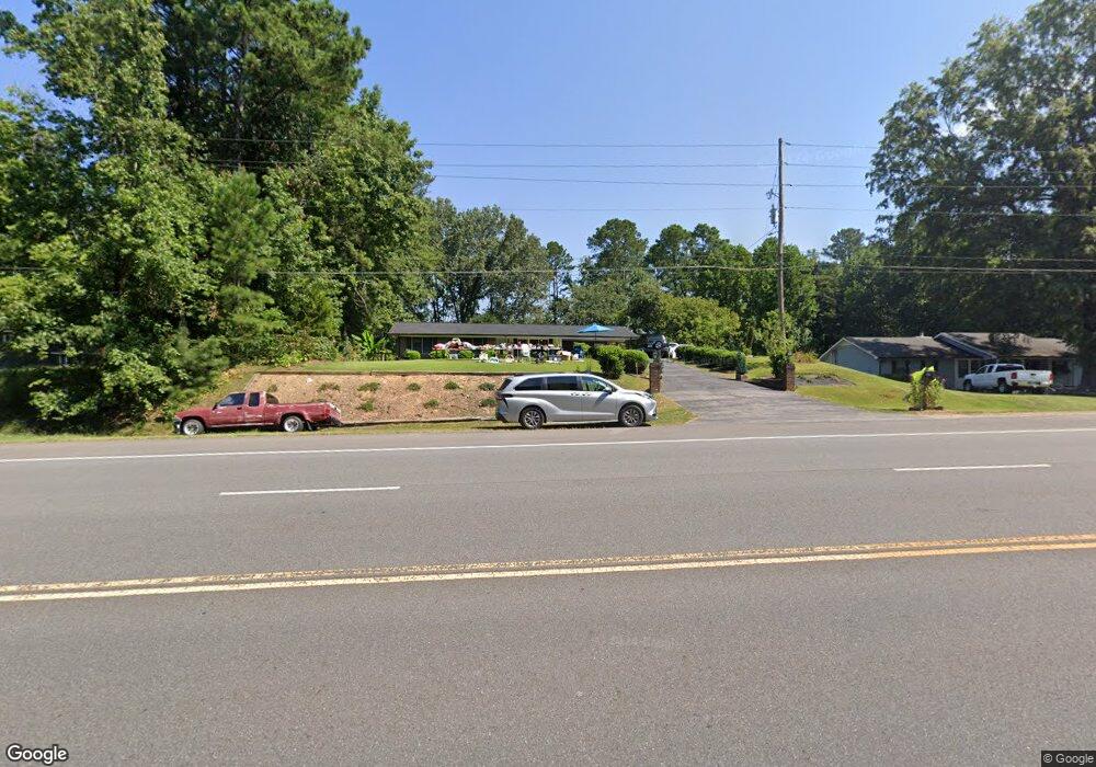 2037 Martin Luther King jr Blvd, Dalton, GA 30721 - photo 1