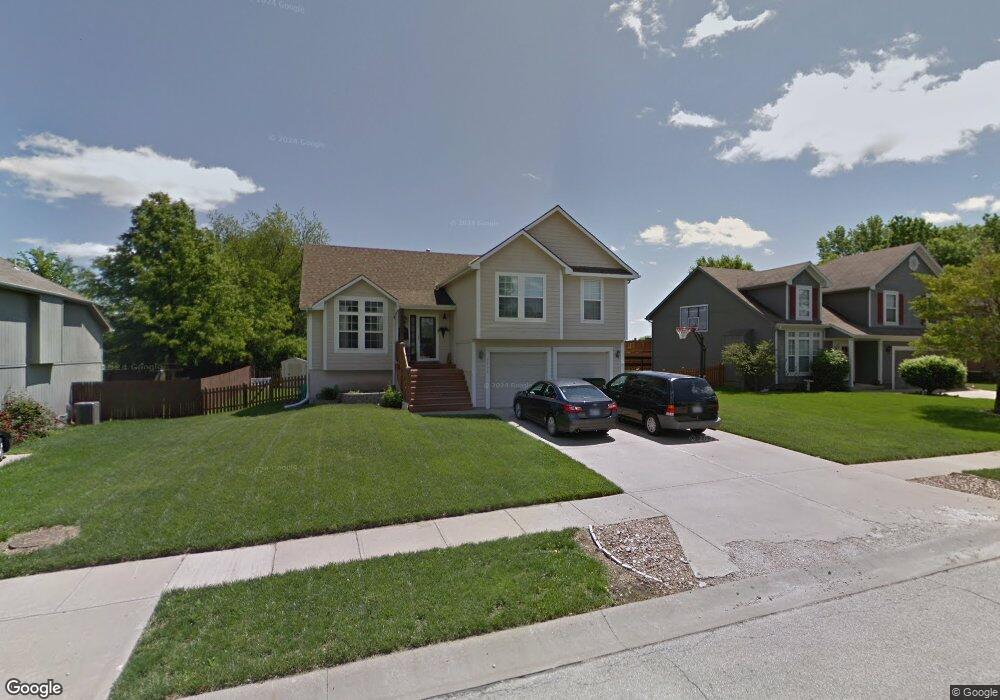 5903 Meadow Sweet Ln, Shawnee, KS 66226 - photo 1