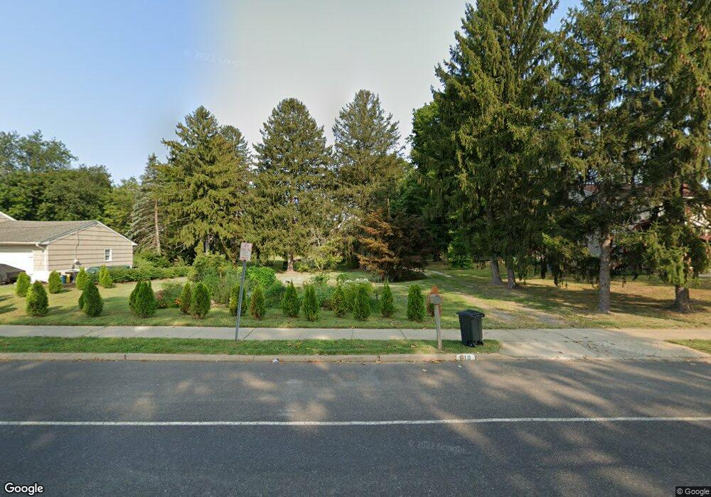 906 Whitehorse Hamilton Square Rd, Trenton, NJ 08610 - photo 1