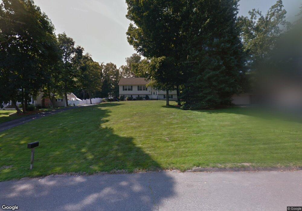 4 Douglas Mowbray Rd, Cortlandt Manor, NY 10567 - photo 1