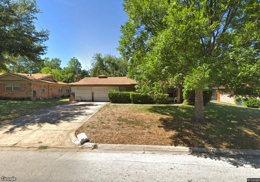 612 Cullum Ave, Hurst, TX 76053 - photo 1