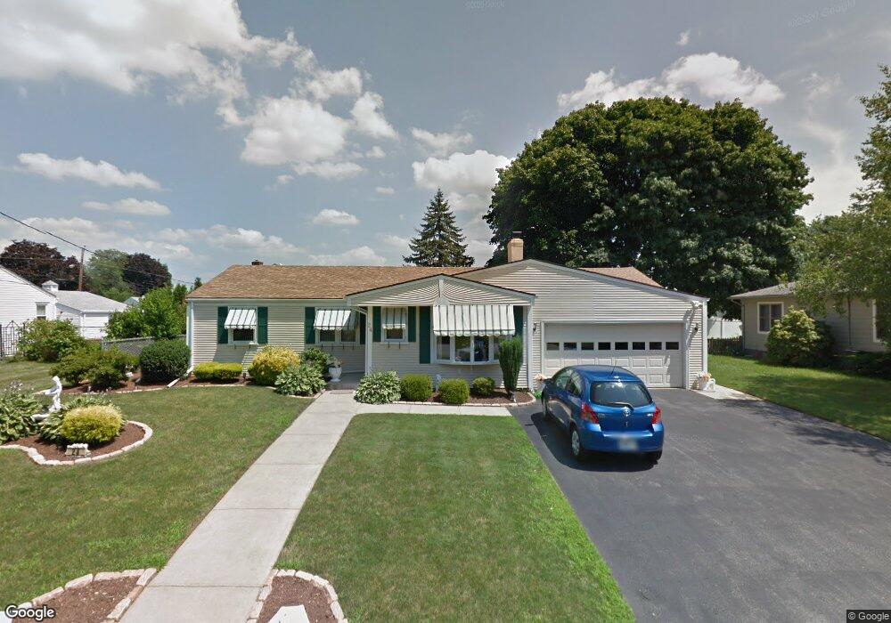 24 Laurelhurst Rd, Cranston, RI 02920 - photo 1