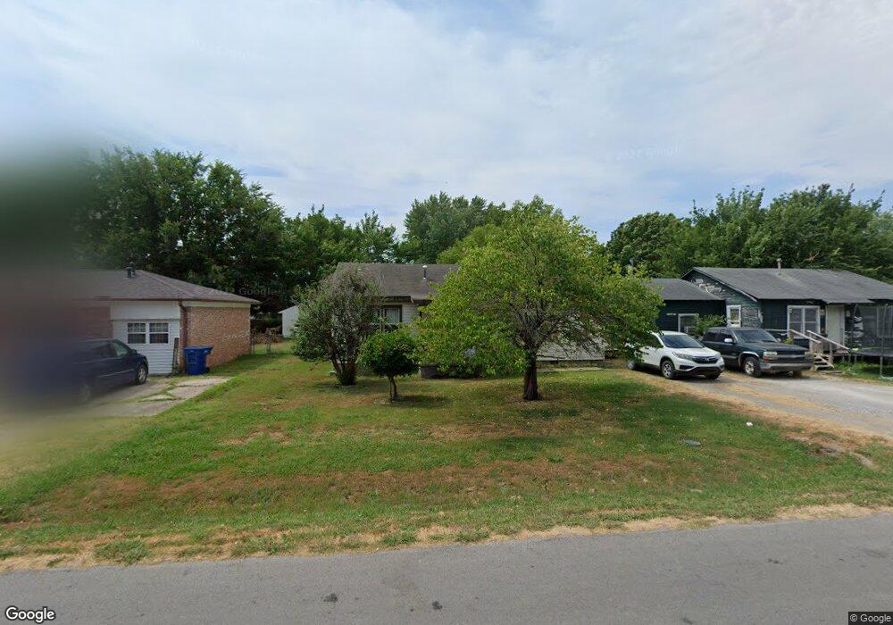 306 E Pine St, Skiatook, OK 74070 - photo 1