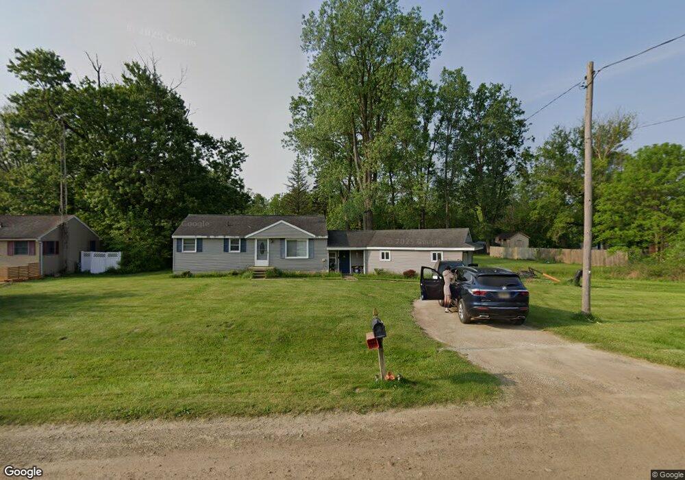 5056 Rose Ln, Flint, MI 48506 - photo 1