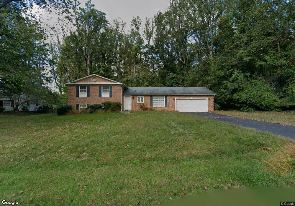 7905 Robison Rd, Bethesda, MD 20817 - photo 1