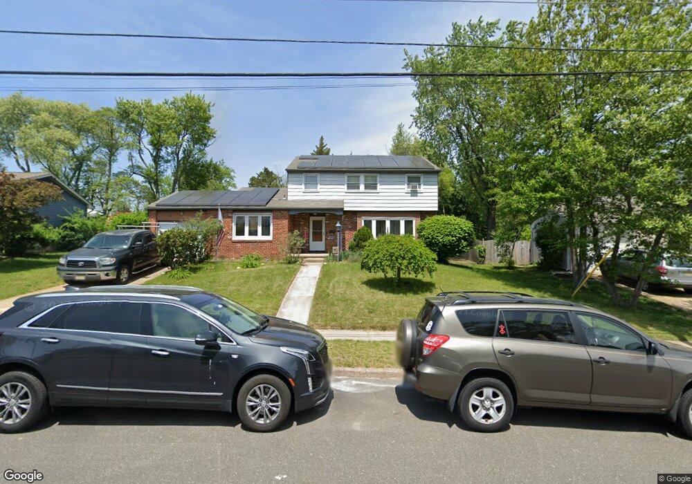 93 Greenwood Dr, Blackwood, NJ 08012 - photo 1