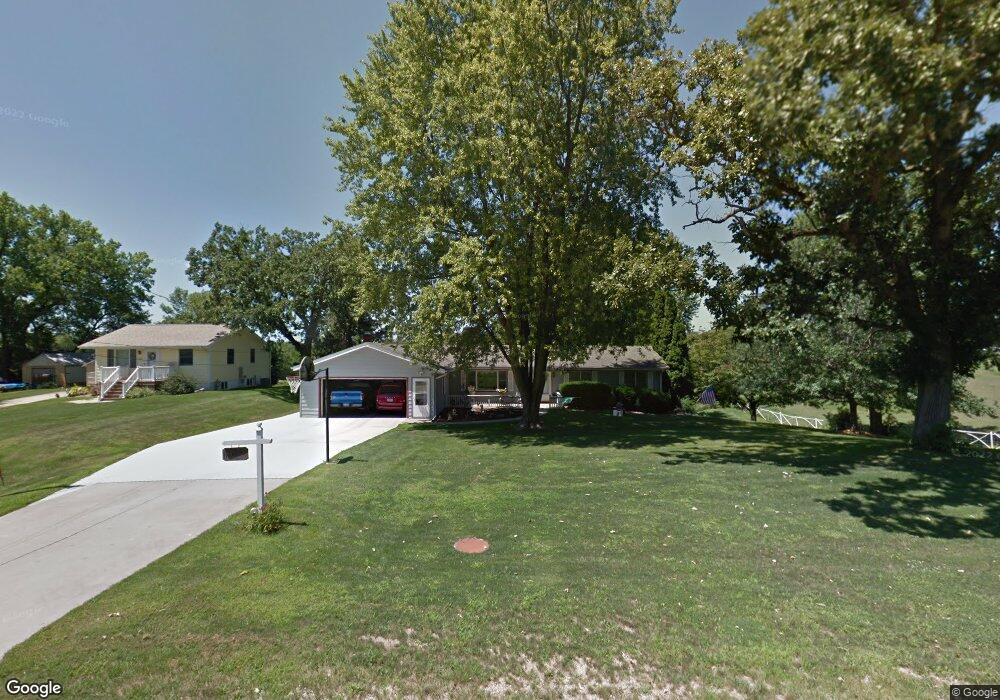 1229 W 4th St N, Newton, IA 50208 - photo 1