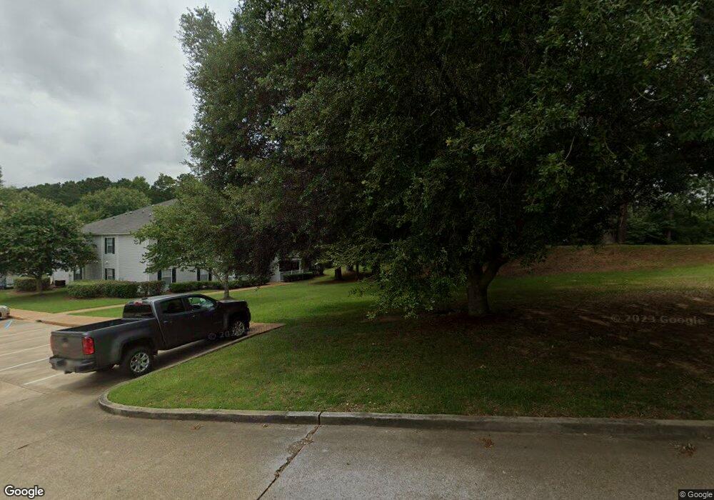 Parklane Apartment Homes, McComb, MS 39648 - photo 1