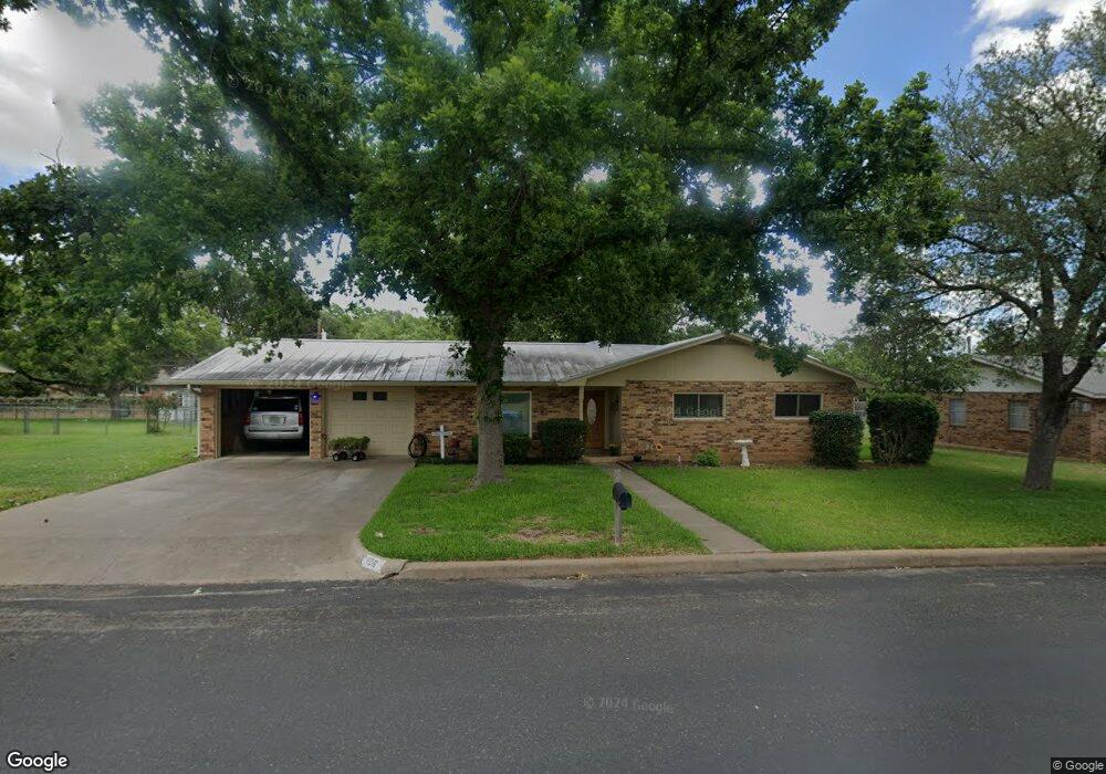 106 W Driftwood Dr, Fredericksburg, TX 78624 - photo 1