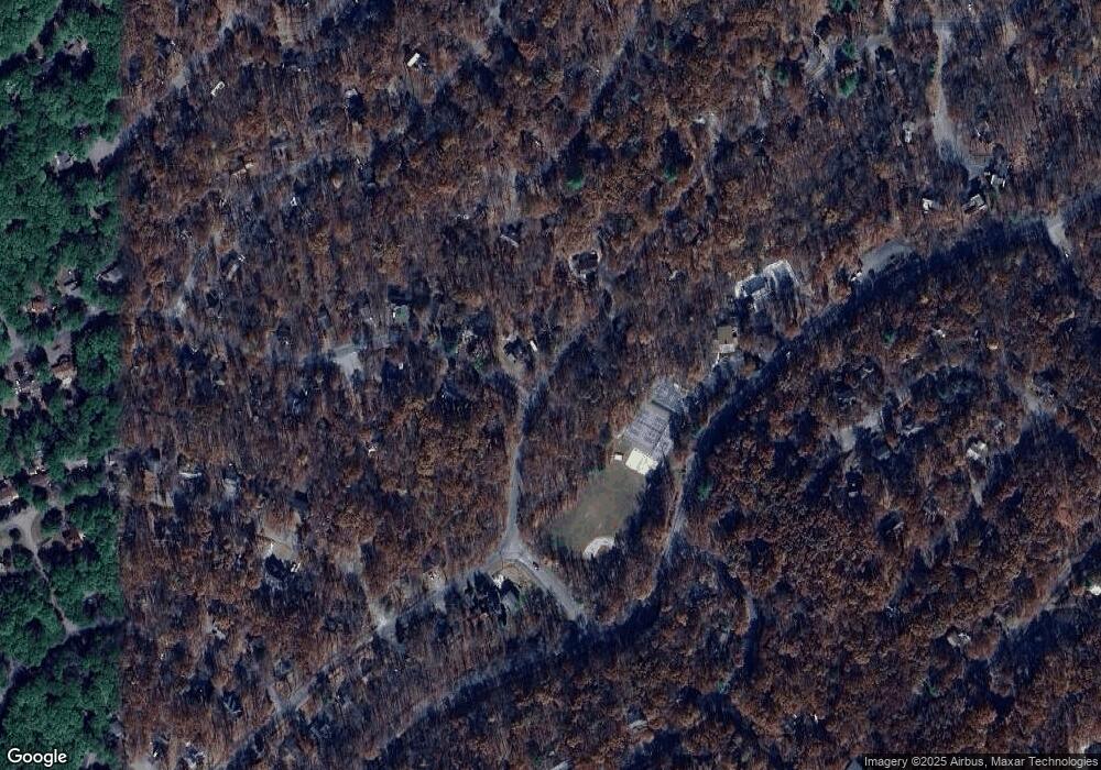 311 Somerset Dr, East Stroudsburg, PA 18301 - photo 1