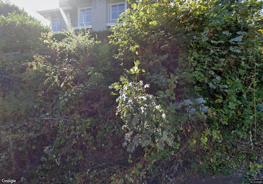 7211 E Mercer Way, Mercer Island, WA 98040 - photo 1