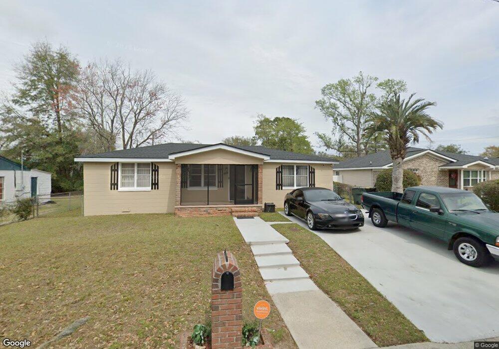 704 W 60th St, Savannah, GA 31405 - photo 1